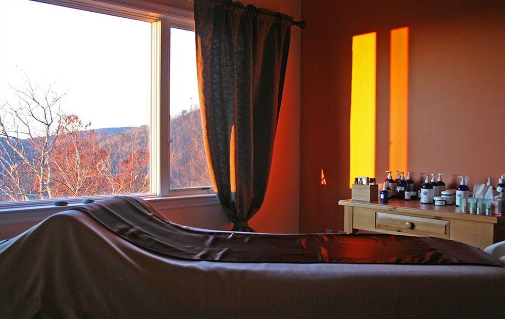 Art Of Living Retreat Center Hotel Bamboo Kültér fotó